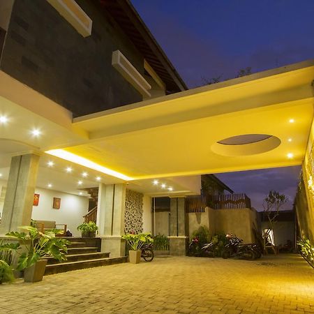 Delu Villas&Suite Kerobokan Buitenkant foto