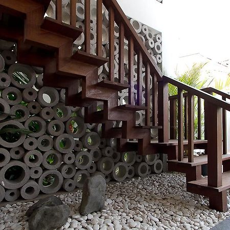 Delu Villas&Suite Kerobokan Buitenkant foto