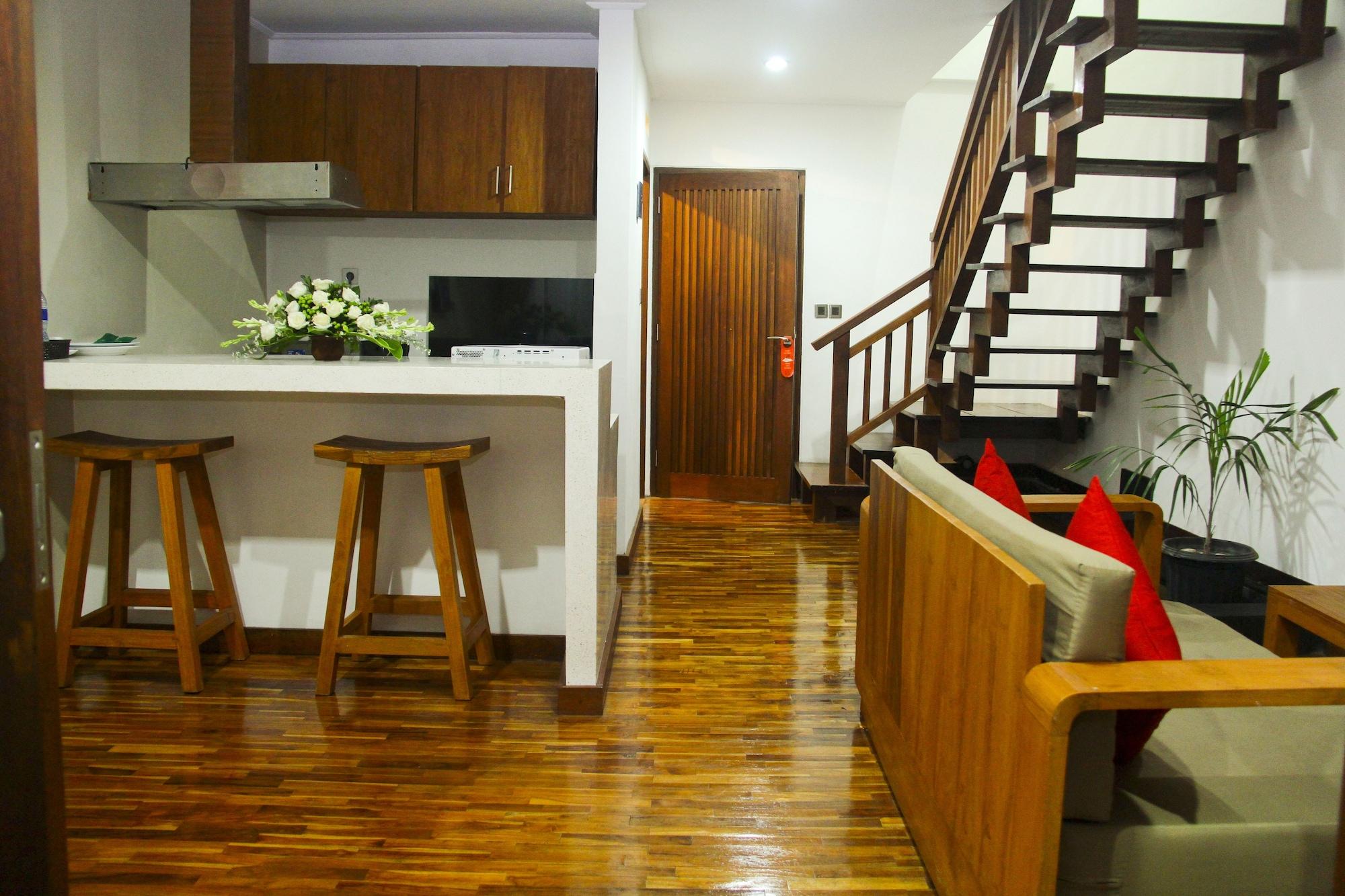 Delu Villas&Suite Kerobokan Buitenkant foto