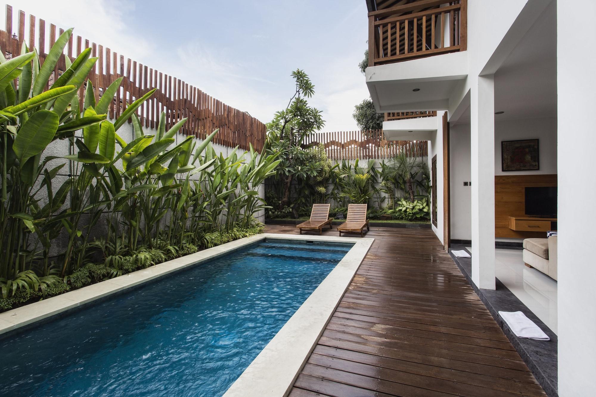 Delu Villas&Suite Kerobokan Buitenkant foto