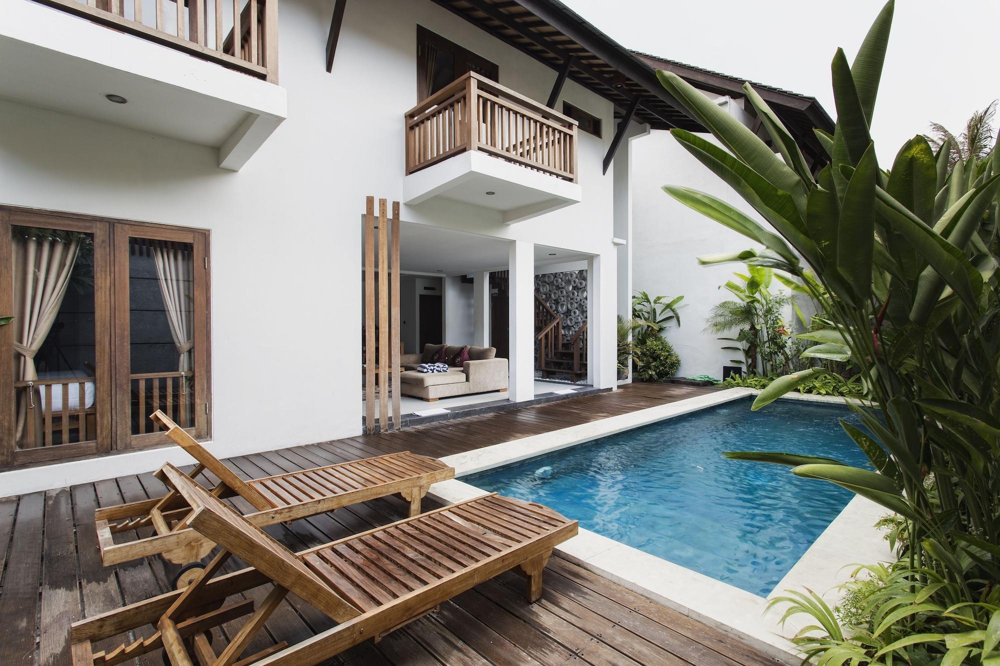 Delu Villas&Suite Kerobokan Buitenkant foto