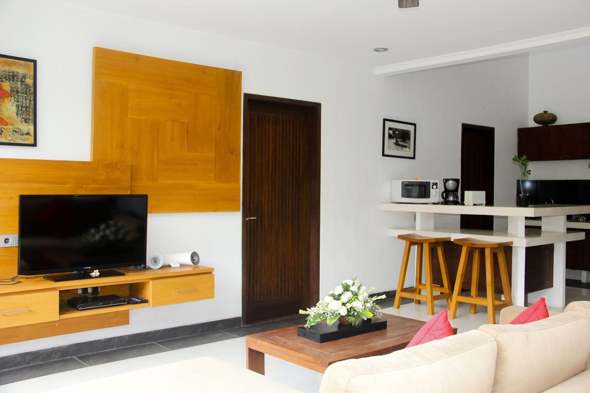 Delu Villas&Suite Kerobokan Buitenkant foto