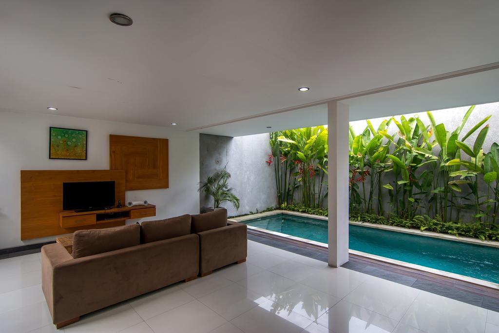 Delu Villas&Suite Kerobokan Buitenkant foto